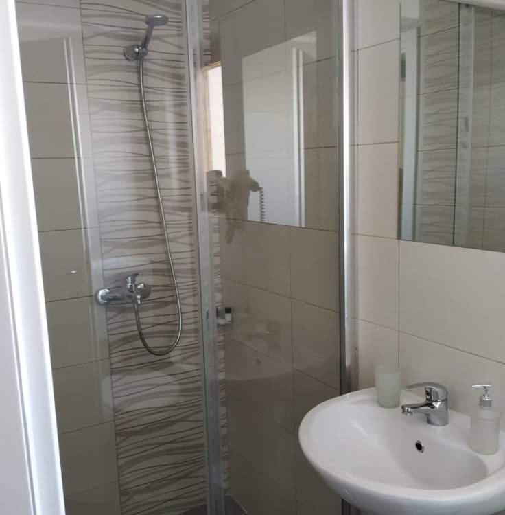 Apartments Mostrovi Ohrid Rom bilde